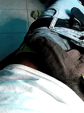 Snapshot of kingdon613 chatting on December 20, 5:31 pm kingdon613 online show from December 20, 5:31 pm