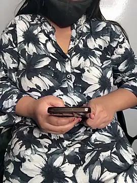 Snapshot of tanvihot2 chatting on June 21, 4:09 pm tanvihot2 online show from June 21, 4:09 pm