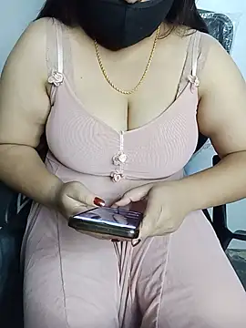 Snapshot of tanvihot2 chatting on July 15, 4:12 pm tanvihot2 online show from July 15, 4:12 pm