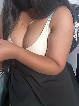 Snapshot of tanvihot2 chatting on July 16, 4:35 pm tanvihot2 online show from July 16, 4:35 pm