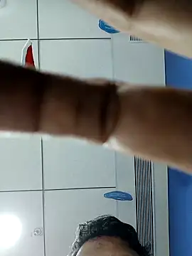 Snapshot of carria_homes chatting on December 27, 12:45 pm carria homes online show from December 27, 12:45 pm