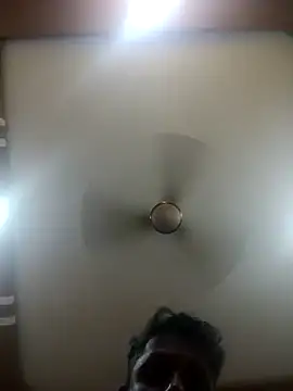 Snapshot of carria_homes chatting on December 28, 5:14 pm carria homes online show from December 28, 5:14 pm