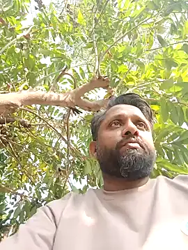 Snapshot of carria_homes chatting on January 14, 9:56 am carria homes online show from January 14, 9:56 am