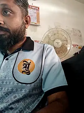 Snapshot of carria_homes chatting on February 25, 8:47 am carria homes online show from February 25, 8:47 am