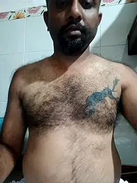 Snapshot of carria_homes chatting on November 13, 7:02 pm carria homes online show from November 13, 7:02 pm