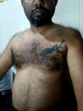 Snapshot of carria_homes chatting on November 17, 6:35 pm carria homes online show from November 17, 6:35 pm