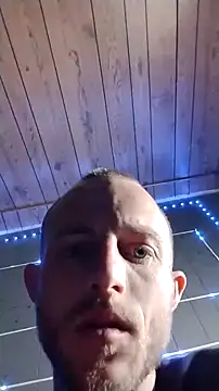 Snapshot of 618fuckupp chatting on February 21, 11:44 am 618fuckupp online show from February 21, 11:44 am