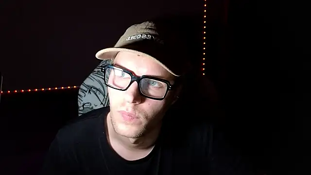 Leonnextdoor online show from January 12, 12:23 pm