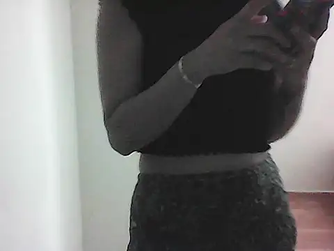 Snapshot of roseofvenom chatting on December 26, 4:14 pm roseofvenom online show from December 26, 4:14 pm