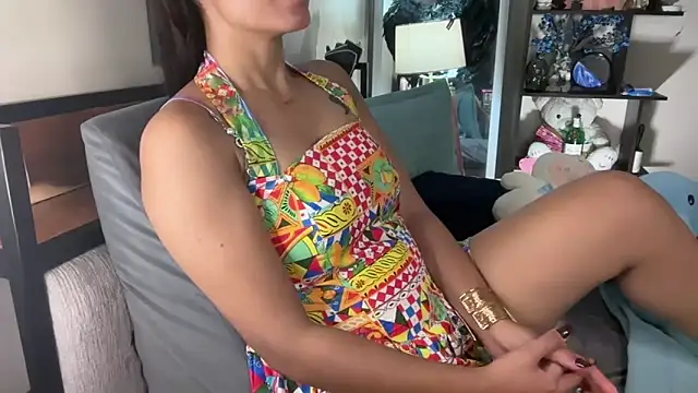 Snapshot of roseofvenom chatting on October 26, 6:36 pm roseofvenom online show from October 26, 6:36 pm