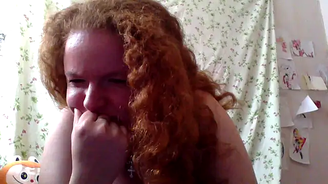 Snapshot of Rae_Jeannie chatting on June 14, 7:21 am Rae Jeannie online show from June 14, 7:21 am