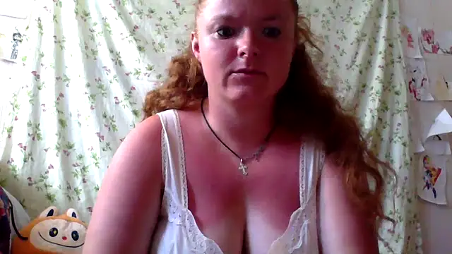 Snapshot of Rae_Jeannie chatting on July 2, 7:36 am Rae Jeannie online show from July 2, 7:36 am