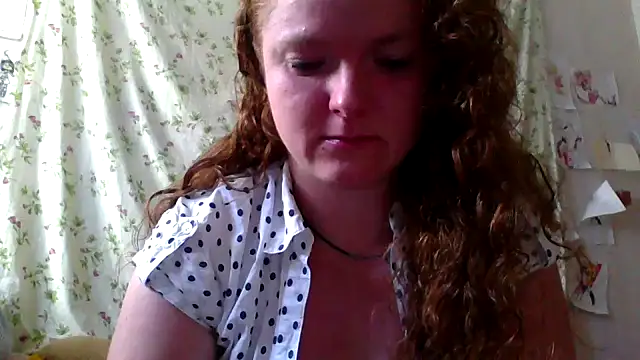 Snapshot of Rae_Jeannie chatting on July 10, 7:56 am Rae Jeannie online show from July 10, 7:56 am