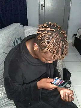 Snapshot of Redfucks333 chatting on March 16, 7:51 pm Redfucks333 online show from March 16, 7:51 pm