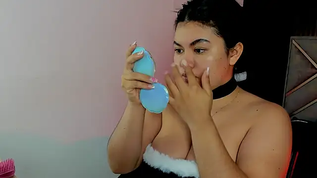 Snapshot of Geabloom chatting on September 9, 11:32 am Geabloom online show from September 9, 11:32 am