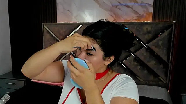 Snapshot of Geabloom chatting on September 13, 11:54 am Geabloom online show from September 13, 11:54 am