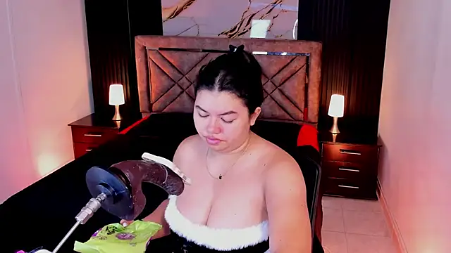 Snapshot of Geabloom chatting on March 10, 11:48 am Geabloom online show from March 10, 11:48 am