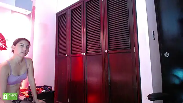 Snapshot of narendra_dayaramm chatting on February 23, 1:13 am narendra dayaramm online show from February 23, 1:13 am