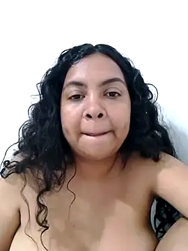 Snapshot of Brendabluee chatting on March 16, 6:34 pm Brendabluee online show from March 16, 6:34 pm