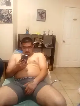 Snapshot of k1oudE chatting on October 25, 7:52 pm k1oudE online show from October 25, 7:52 pm