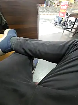 Snapshot of pyasevickybabu563 chatting on January 25, 12:05 pm pyasevickybabu563 online show from January 25, 12:05 pm