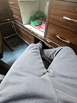 Snapshot of pyasevickybabu563 chatting on March 5, 4:45 am pyasevickybabu563 online show from March 5, 4:45 am