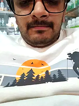 Snapshot of pyasevickybabu563 chatting on March 6, 3:13 pm pyasevickybabu563 online show from March 6, 3:13 pm