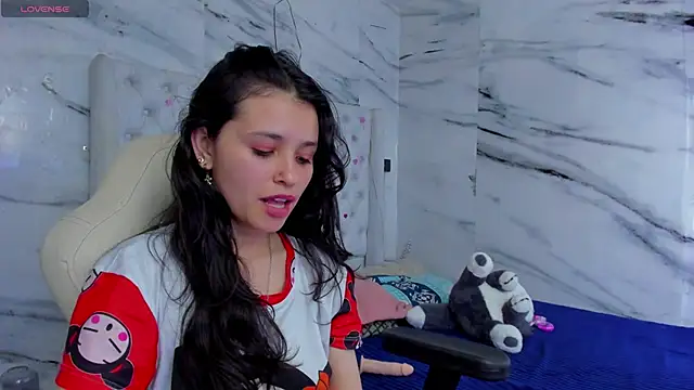Snapshot of arissha_lee chatting on May 27, 1:02 am arissha lee online show from May 27, 1:02 am