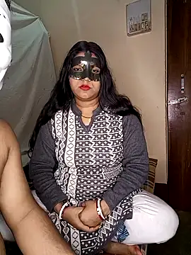 Hot muskaan online show from December 4, 4:33 am