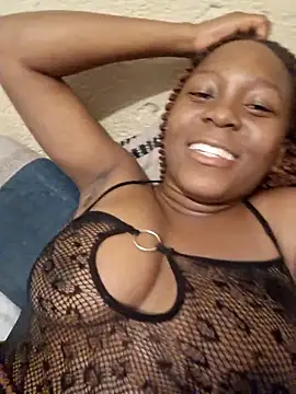 Snapshot of Danymash25 chatting on November 8, 8:07 pm Danymash25 online show from November 8, 8:07 pm