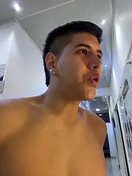 Angel Khouri online show from March 10, 4:28 am