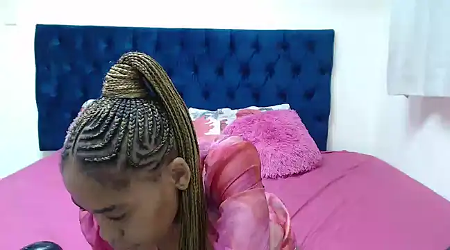 Snapshot of naughtiest_baddy chatting on February 7, 9:15 pm naughtiest baddy online show from February 7, 9:15 pm