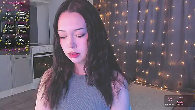 kittenrisha online show from December 14, 8:30 am