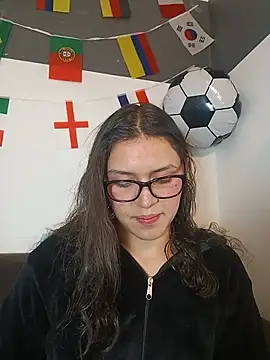 Danni shy online show from July 2, 11:55 pm
