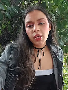 Danni shy online show from July 5, 8:49 pm