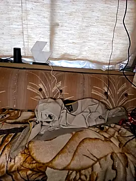 StruggleSnuggles online show from October 26, 12:16 am