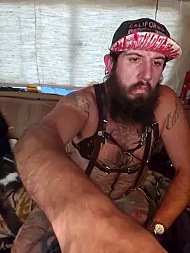 StruggleSnuggles online show from November 1, 11:29 pm