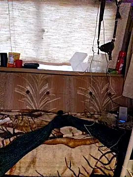 StruggleSnuggles online show from November 5, 11:49 pm