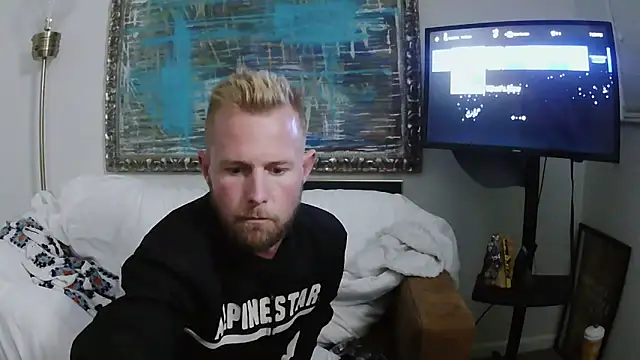 Snapshot of bjay1210 chatting on January 15, 12:51 am bjay1210 online show from January 15, 12:51 am