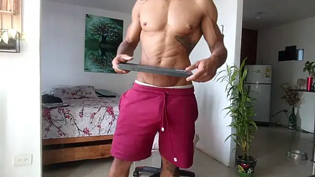 Snapshot of Adam_Valenciia chatting on May 6, 4:12 pm Adam Valenciia online show from May 6, 4:12 pm