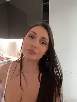 Snapshot of claraxjoyy chatting on January 10, 11:11 am claraxjoyy online show from January 10, 11:11 am