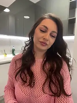 Snapshot of claraxjoyy chatting on February 13, 4:54 am claraxjoyy online show from February 13, 4:54 am