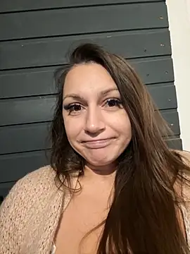 Snapshot of claraxjoyy chatting on October 1, 4:07 am claraxjoyy online show from October 1, 4:07 am