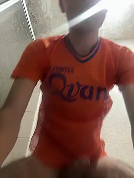 CarlosRyan1997 online show from April 30, 8:42 am