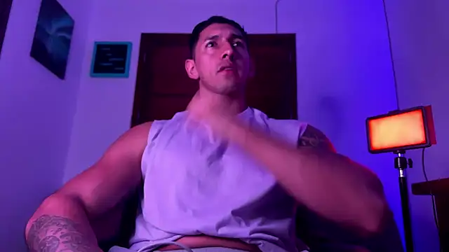 Joylopez fit online show from November 7, 2:50 pm