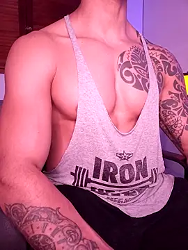 Joylopez fit online show from November 14, 2:16 pm