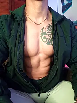 Snapshot of Joylopez_fit chatting on May 16, 10:36 am Joylopez fit online show from May 16, 10:36 am