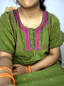 lovelygirl4567 online show from November 18, 5:06 pm