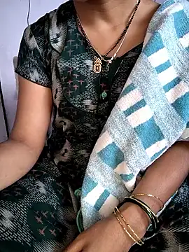 lovelygirl4567 online show from January 10, 6:59 am