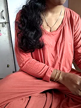 lovelygirl4567 online show from February 7, 6:06 am